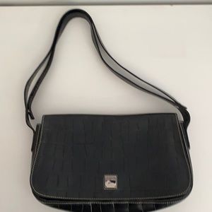 Black leather Dooney & Bourke bag